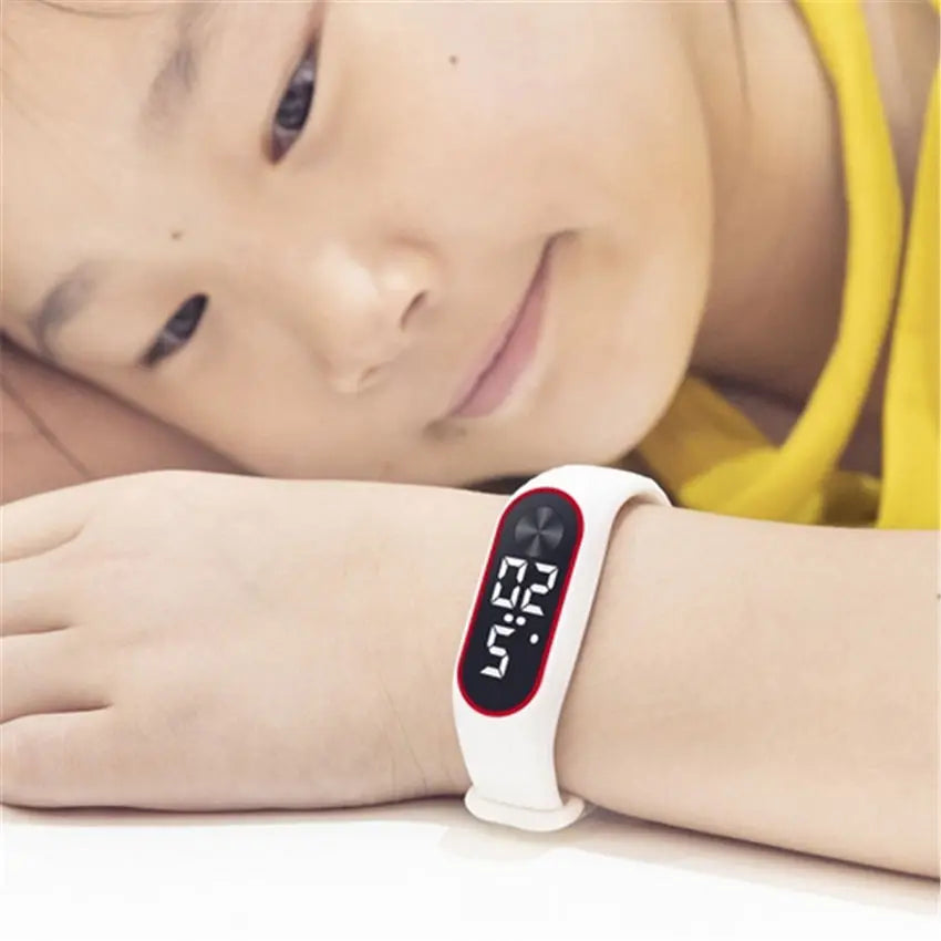 New Children&#39;s Watches Kids LED Digital Sport Watch for Boys Girls Men Women Electronic Silicone Bracelet Wrist Watch Reloj Nino