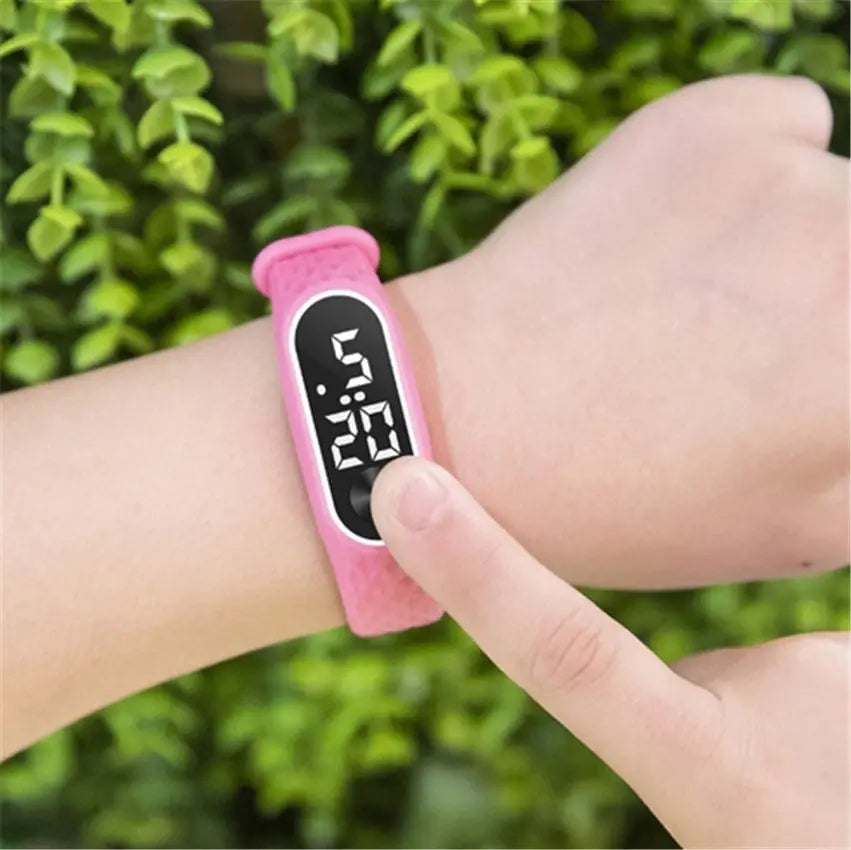 New Children&#39;s Watches Kids LED Digital Sport Watch for Boys Girls Men Women Electronic Silicone Bracelet Wrist Watch Reloj Nino